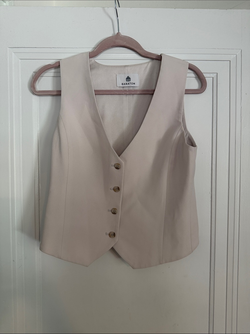 Aritzia Women's Cream Button Front Vest